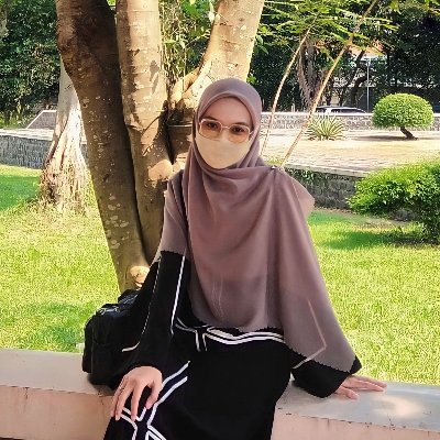 dheafirsty_'s profile picture. 