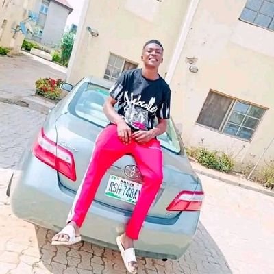 Princeofthestr3's profile picture. Artist  songwriter inspired by #Thevoice 
#FREESMURK @LilDurk,
single💕,
Muslim ummah🕋🕌