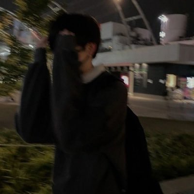 Bs6yww's profile picture. お友達ウェルカム‼️リアルは❌