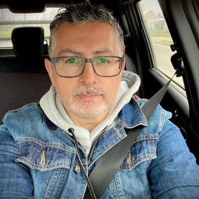 LawrenceRu22323's profile picture. 