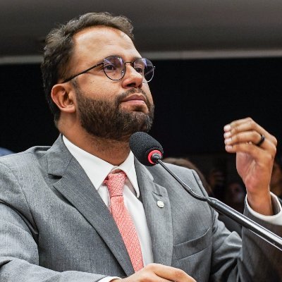 Deputado federal eleito pelo PSOL no RJ | Pastor, professor, ator, escritor | @ibcaminho @esperancar_