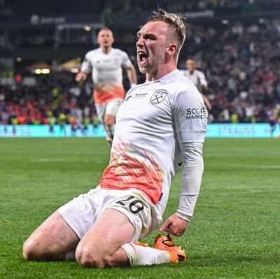 danBoy8o's profile picture. West ham , gaming and being a dad ⚒️
