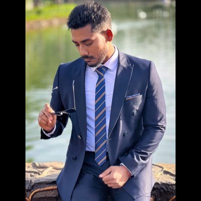 M.B.B.S ⚕ 💉💊 || || Doc who lifts 💪 🏋️♂️ || Nationalist || Meditator ||Seriocomic😎||Nocturnal || Blogger