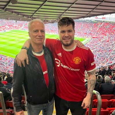 chaiwithjai13's profile picture. Vestal, NY raised. Polished by Geneseo. MUFC the Religion. 🎧🎵🎶