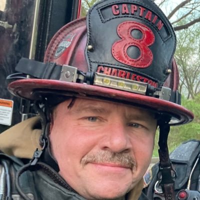 Captain,Paramedic,Reader,Speaker Podcast Host, educator, and hoarding fire researcher. Instagram @ryanepennington  https://t.co/ohUwKTHNnn opinions my own.