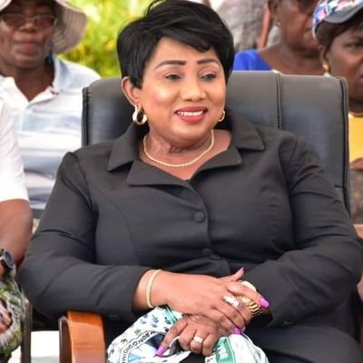 Mère, épouse, femme d'Etat gabonaise et Membre du Comité Permanent PDG.