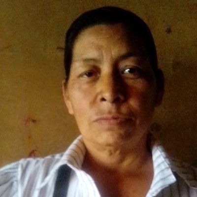 Tu eres el brillo sonríe siempre a la vida.