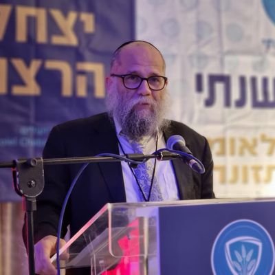 bmlipkin's profile picture. 30 שנה בעיתונות  • יועץ תקשורת