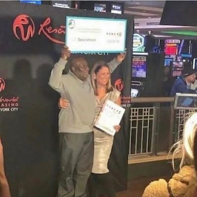 DaveJoh72397176's profile picture. I'm Dave Johnson the winner of the powerball lottery I won $283.3 million. I'm giving out $30,000 to my first 2k followers...