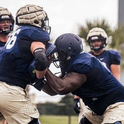 Charleston southern university OT 6’6 325 ⭐️⭐️⭐️ athlete /3.5 GPA https://t.co/ykTxWB2g8z