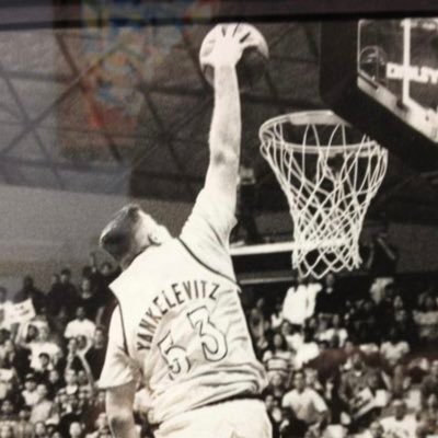 Long Beach State Basketball 97, 1st team All American Screener. Had the Superfecta in the 2019 Kentucky Derby. 2nd place in the 2020 DK Milly. Vol🏈