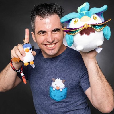 Software Engineering Manager @RiotGames Esports || previously @Twitch || Opinions are my own. Former Collegiate esports coach and podcaster. Kickball champ.