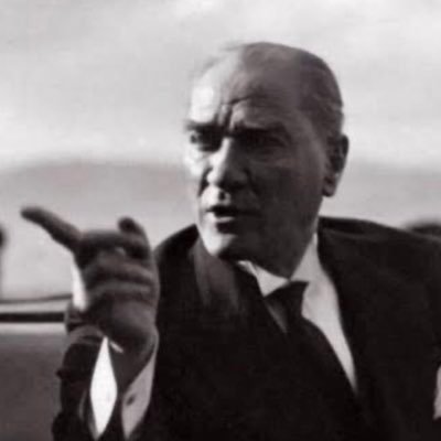 Acizler için imkansız,korkaklar için inanılmaz gözüken şeyler; kahramanlar için idealdir. G.Mustafa Kemal Atatürk