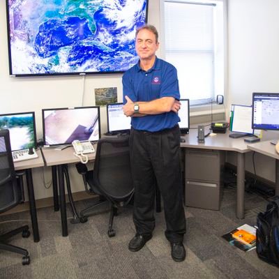 Retired National Weather Service Meteorologist, NWS Houston. Owner Reilly Weather, LLC. UVA, MIT Alum. Tweets, retweets are my own.