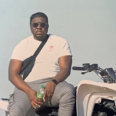 Advertising, Media and PR - Arsenal Fan #Saints #TeamBigHeadphonesAndNewEraHat RIP Nik. Social Media Consultant 🇧🇧