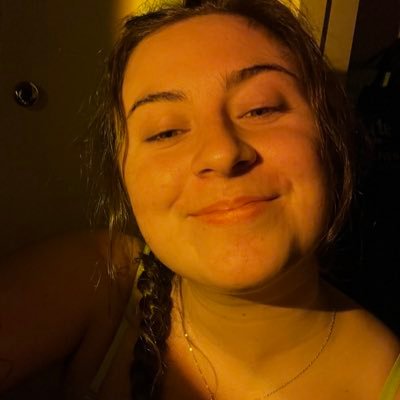 “every act of unconditional love is an act of resistance”🐉harm rdx💉policy boo-er❤️🔥she/her🖤i don’t respond to anons. 💌🏴🇮🇪📍🐢Island