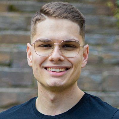 Finanční právník. Natáčím Youtube videa ze světa investic,financí a byznysu. Jo a taky vedu největší Patreon v ČR:https://t.co/scCqXiMjQE