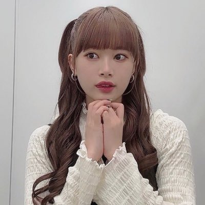 骨格ストレート 𝟭𝘀𝘁⛄️𝟮𝗻𝗱🍁 可愛い子を眺めるだけの人生を終わらせるために自分を変えます