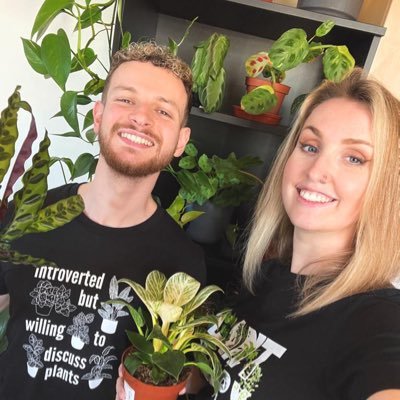 We share plant memes and sell eco tees, 150+ plants in our urban jungle🪴 Insta: https://t.co/lWEdykNccT