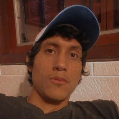 Un poco cansado de estar dando vueltas en este sinsentido que todo el mundo llama existencia. Si me tratás bien, te trato bien. Así de simple.
