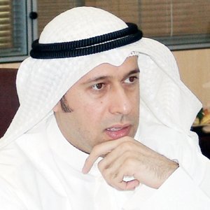 كاتب في جريدة الجريدة مؤسس ورئيس الجمعية الكويتية لجودة التعليم