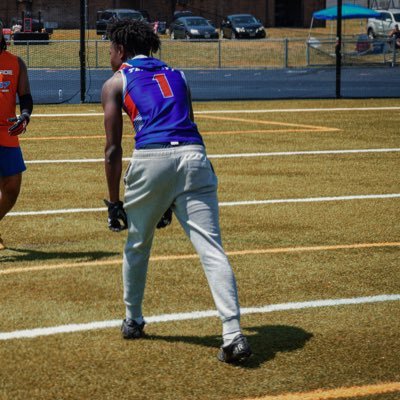 c/o 2024 6’0 ATH @ hermitage high school