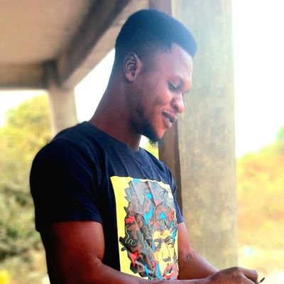 Critika67199255's profile picture. #Shoutout to the fanfool lovers# | Non Partisan | I am Economist ☆| Am single ♡♡♡|