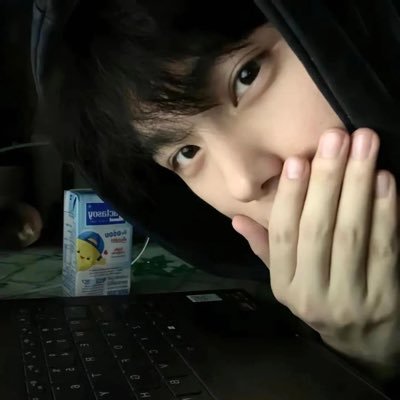 0806xxxxx's profile picture. 