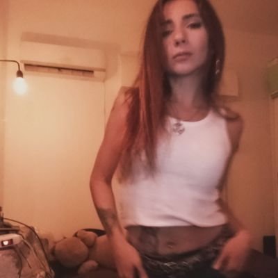 Soy música🎶 Y resulta que siempre quise ser libre 💛🖤
Felíz y enamorada ❤️☺️