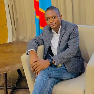 CEO Yenu Ngoma. Licencié en sciences économiques et de gestion à #Unikin ,#startup and #marketing digital(design)#entrepreneur (development des projets )