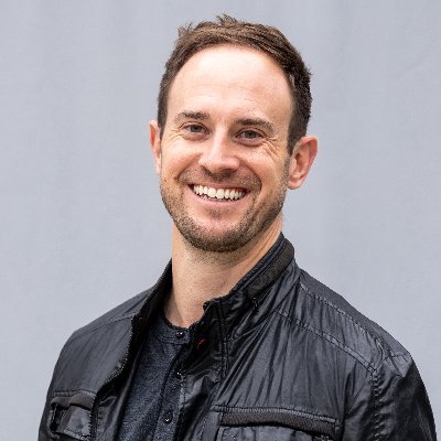 I help leaders build strong product companies. Product leadership coach and strategy consultant. Tweets about strategy, product, and creative leadership.