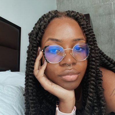 🏳️🌈🇭🇹 send me movie & book recommendations