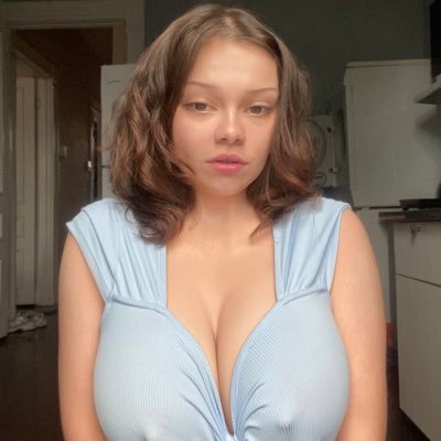 💋just turned 18, join my hot boobies here👇🏻https://t.co/FIgiIECMsJ