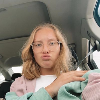 joeythekang2's profile picture. live your life or someone else will