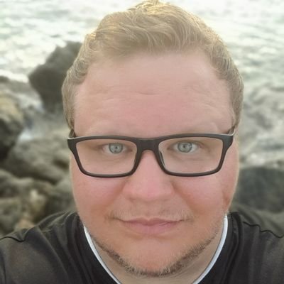 MayTecTV's profile picture. https://t.co/FvN8Lew5sW ; Schlechter CSGO Spieler.