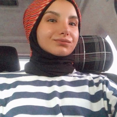 Meryem_Glcml's profile picture. 🌸🖤🍓🩷🦋🕊️💐🌈