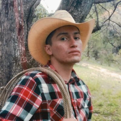 Designing and creating amazing websites } Co-founder & Software Engineer at @BoxodeHQ ■ } Creator of https://t.co/HN3B8wrUIs (working) } proudly cowboy 🤠