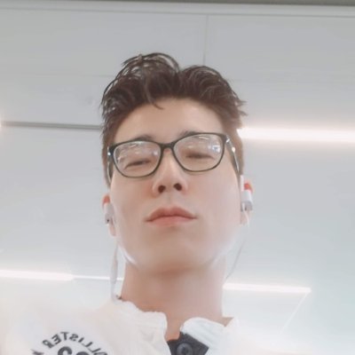 JakeLee1266319's profile picture. 