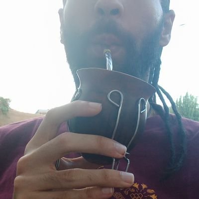 santiagolhdz's profile picture. 