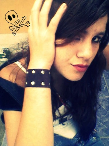 Mona_sknot's profile picture. 