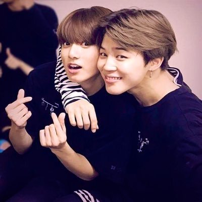 #BTS army account || OT7💜 || 🐥🐰bias,🐱’s b!tch, 🐿️’s høe, wrecked by 🐨🐹🐻 || ❌ Solos/Saesangs/Antis/mantis/toxic shippers/boycotters❌ || 🔞 || be kind 🫶