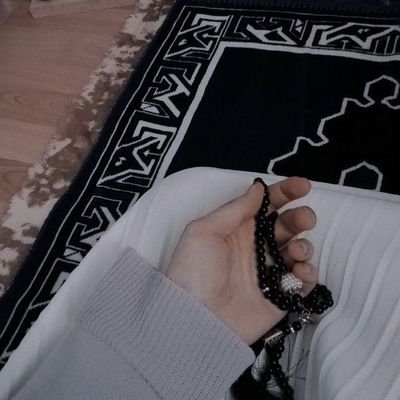 dewetataag's profile picture. jangan lupa follow nanti difolback.