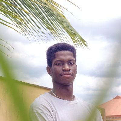 IG: @isaac.og
||Builder||
#MUFC fan||
SM Marketing (prospective)||
Graphics Design