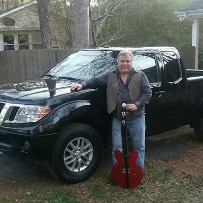 Welder guitarist cancer survivor..Conservative American..Love God first and my southern heritage..🙏