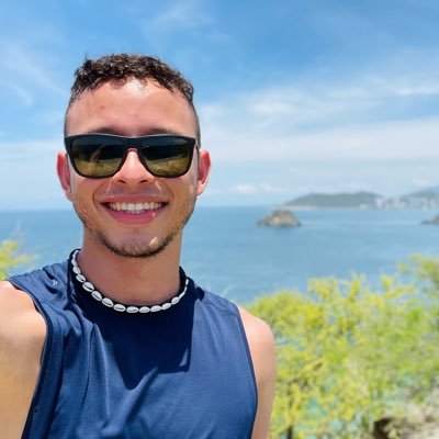 Del 94' - Biografía en construcción; el @ me representa... Caleño y Llanero viviendo en Btá … Msc Data Science 🖤💛 🐐