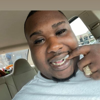 JustinK14610209's profile picture. I’m very unique