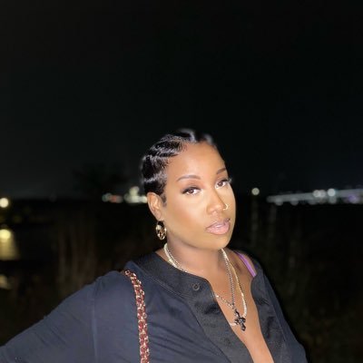 neatanduniquee's profile picture. I go by Ms.Bell | Chef, Activist, Goddess, and more..