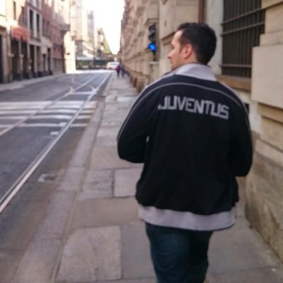 law talker. actually spent money on a desciglio shirt to perpetuate a troll. og @juventiknows crew. espressino, not espresso.