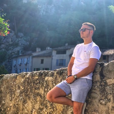 instagram: romainkzg Fan de THIERRY HENRY 🥰 LOSC 💖 ARSENAL 🔴⚪️Capucine 👼 👶 ♥️