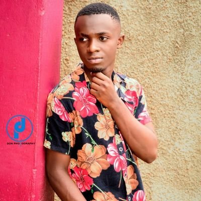 NimzWright's profile picture. Your only deserving Mr Right 🌹